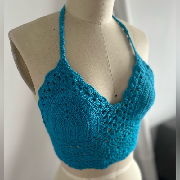 Never worn crochet halter top - Picture 3 of 4